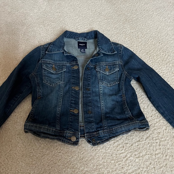 Gap - Picture 3 of 3